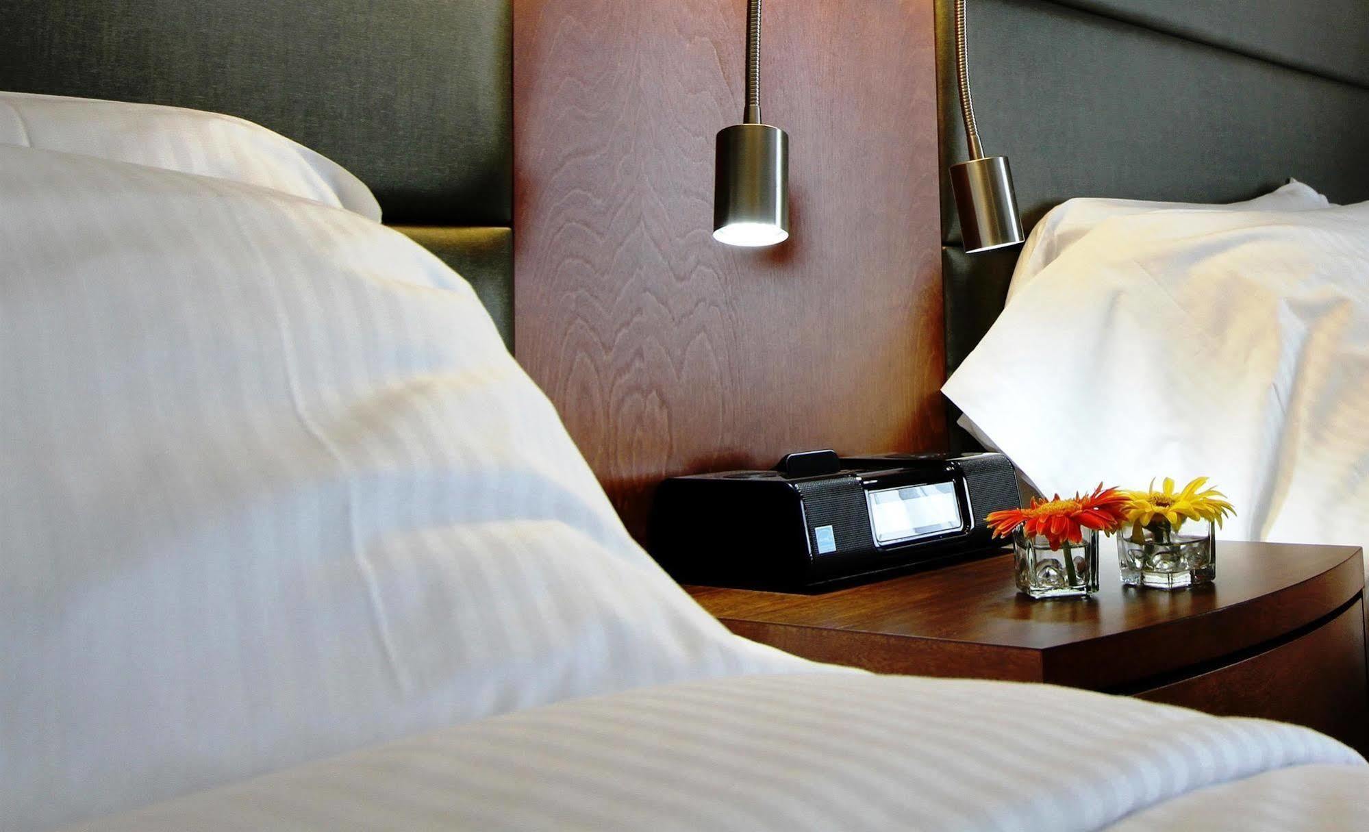 Best Western Premier Hotel Aristocrate Квебек Номер фото